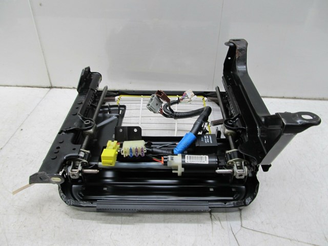 2003-2004 LAND ROVER DISCOVERY OEM RIGHT FRONT SEAT TRACK ASSEMBLY 