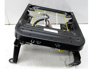 2003-2004 LAND ROVER DISCOVERY OEM RIGHT FRONT SEAT TRACK ASSEMBLY 