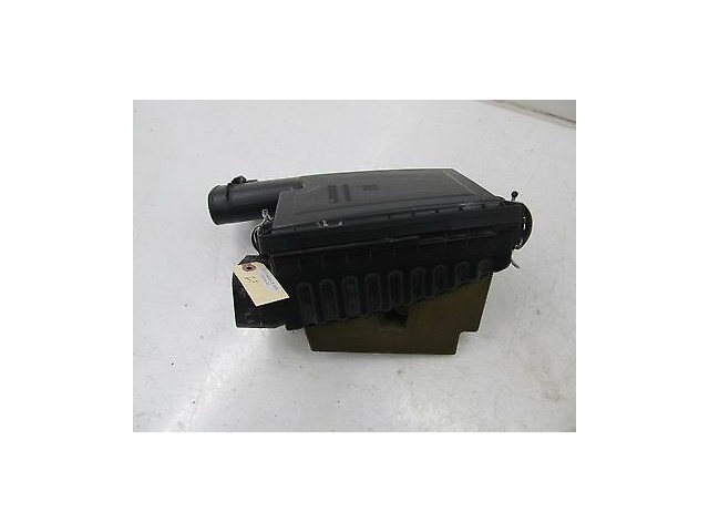 2007-2009 LEXUS LS460L XF40 OEM LEFT FRONT AIR INTAKE FILTER BOX       