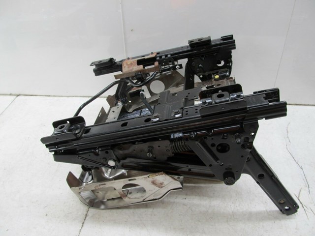 2003-2007 CHEVY SILVERADO OEM RIGHT FRONT SEAT TRACK ASSEMBLY 