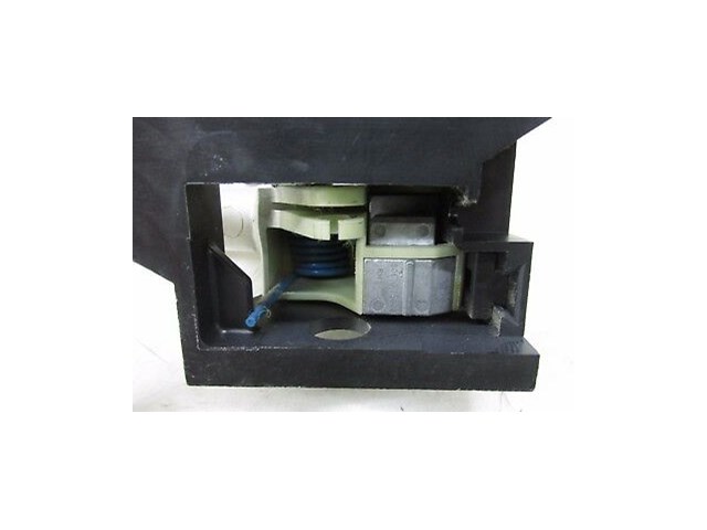 2004-2007 INFINITI QX56 OEM RIGHT REAR PASSENGER SIDE INNER DOOR HANDLE