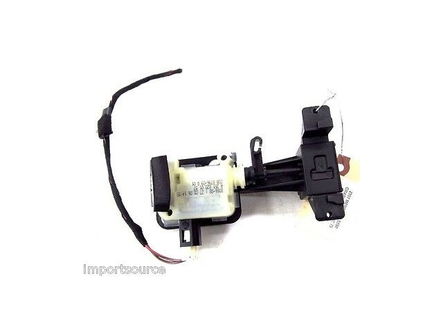 2007-2009 MERCEDES S550 W221 OEM FUEL DOOR RELEASE ACTUATOR 