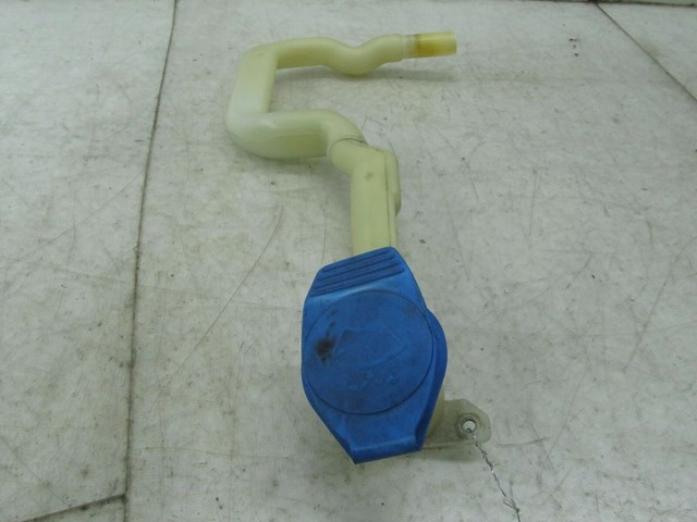 2004-2007 VOLKSWAGEN TOUAREG OEM FRONT WINDSHIELD WIPER FLUID FILLER TUBE 