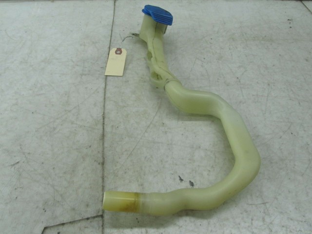 2004-2007 VOLKSWAGEN TOUAREG OEM FRONT WINDSHIELD WIPER FLUID FILLER TUBE 