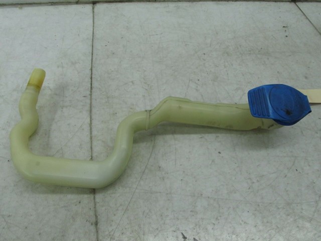 2004-2007 VOLKSWAGEN TOUAREG OEM FRONT WINDSHIELD WIPER FLUID FILLER TUBE 