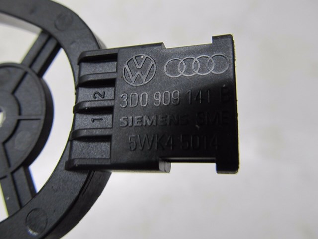 2004-2008 AUDI A8L W12 OEM KEYLESS ENTRY ANTENNA 3D0 909 141 B
