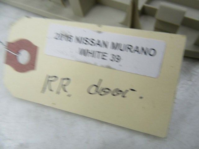 2015-2019 NISSAN MURANO OEM RIGHT REAR PASSENGER SIDE DOOR SWITCH TRIM BEZEL 