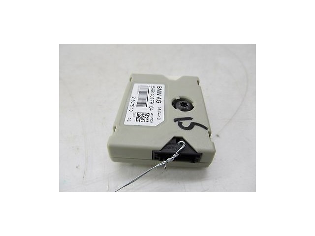 2011-2013 BMW 550i 535i F10 OEM L. REAR INTERFERENCE SUPPRESSION ANTENNA FILTER