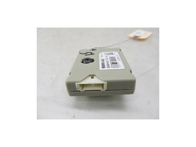 2011-2013 BMW 550i 535i F10 OEM L. REAR INTERFERENCE SUPPRESSION ANTENNA FILTER