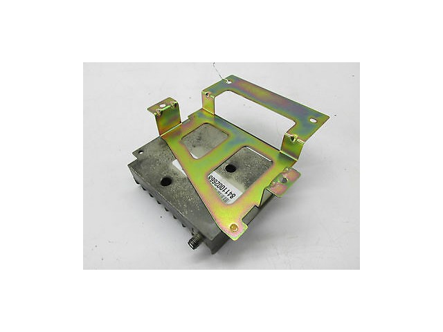 1997-2001 BMW 740i E38 OEM ANTENNA BOOSTER MODULE 