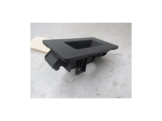 2004-2007 INFINITI QX56 OEM RIGHT REAR WINDOW DOOR SWITCH TRIM BEZEL 