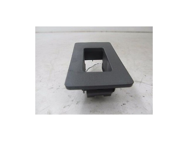 2004-2007 INFINITI QX56 OEM RIGHT REAR WINDOW DOOR SWITCH TRIM BEZEL 