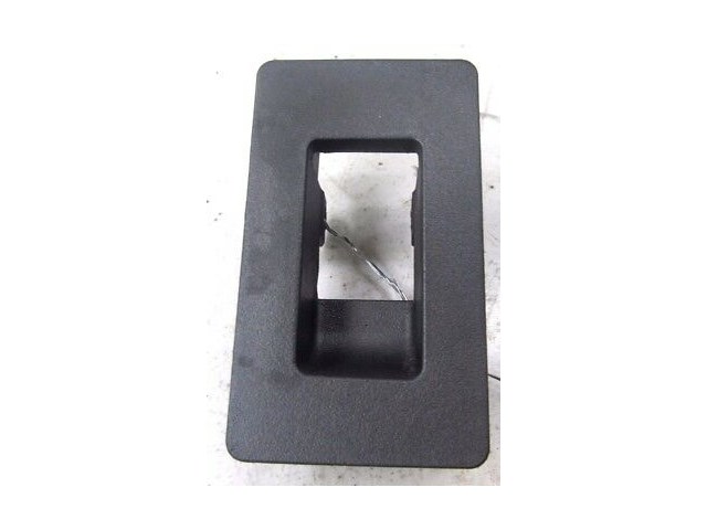 2004-2007 INFINITI QX56 OEM RIGHT REAR WINDOW DOOR SWITCH TRIM BEZEL 