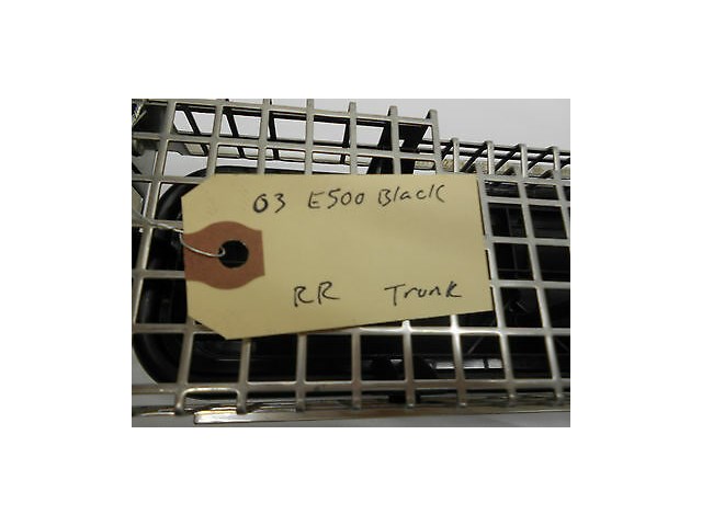 2003-2006 MERCEDES BENZ E500 W211 OEM R REAR SIDE PANEL ANTENNA AIR VENT FLAP