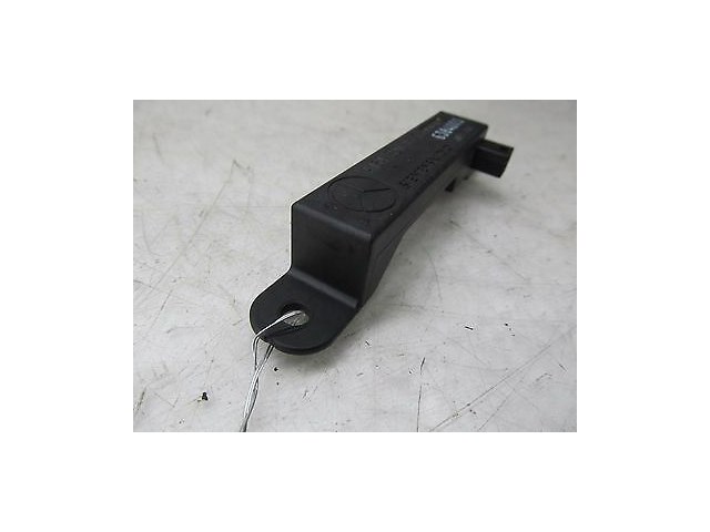2007-2009 MERCEDES S600 W221 OEM REAR TRUNK KEYLESS GO ANTENNA MODULE A164820157