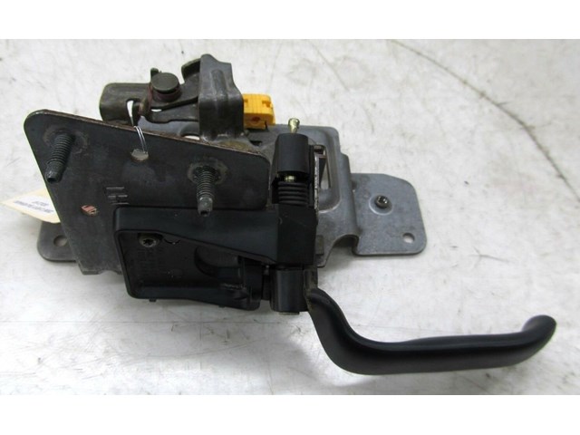 V2003-2007 CHEVY SILVERADO OEM LEFT REAR INTERIOR DOOR HANDLE LEVER 