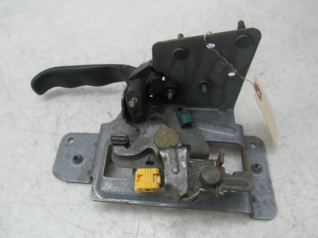 V2003-2007 CHEVY SILVERADO OEM LEFT REAR INTERIOR DOOR HANDLE LEVER 