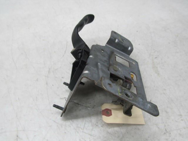 V2003-2007 CHEVY SILVERADO OEM LEFT REAR INTERIOR DOOR HANDLE LEVER 