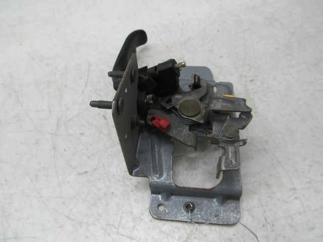 V2003-2007 CHEVY SILVERADO OEM RIGHT REAR INTERIOR DOOR HANDLE LEVER 