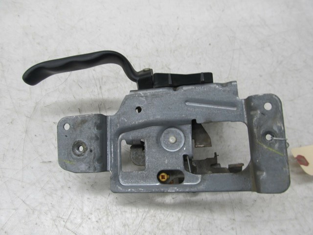 V2003-2007 CHEVY SILVERADO OEM RIGHT REAR INTERIOR DOOR HANDLE LEVER 