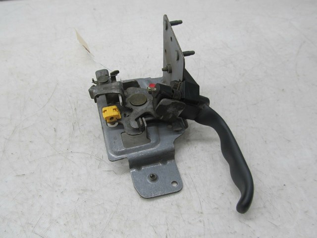 V2003-2007 CHEVY SILVERADO OEM RIGHT REAR INTERIOR DOOR HANDLE LEVER 