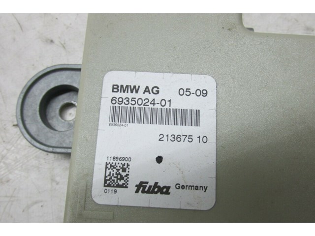 2007-2010 BMW X5 E70 OEM ANTENNA CONTROL MODULE 
