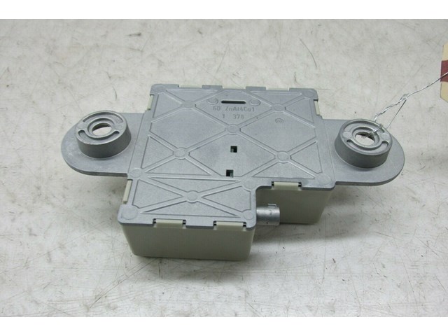 2007-2010 BMW X5 E70 OEM ANTENNA CONTROL MODULE 