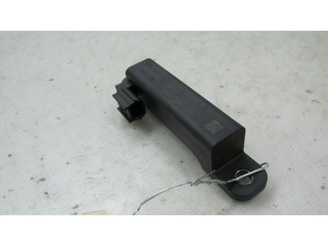 2013-2018 ACURA RDX OEM RIGHT FRONT KEYLESS ENTRY ANTENNA     