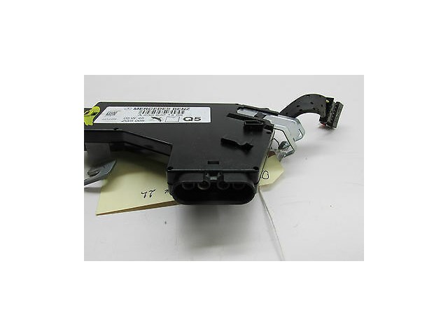 2004-2006 MERCEDES BENZ SL600 R230 OEM LEFT FIREWALL ANTENNA AMPLIFIER MODULE