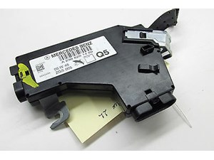 2004-2006 MERCEDES BENZ SL600 R230 OEM LEFT FIREWALL ANTENNA AMPLIFIER MODULE