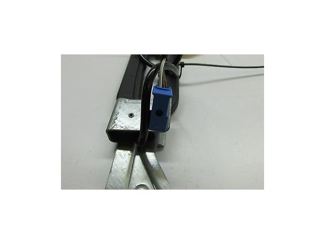 2004-2006 MERCEDES BENZ SL600 R230 OEM LEFT REAR BUMPER KEYLESS GO ANTENNA