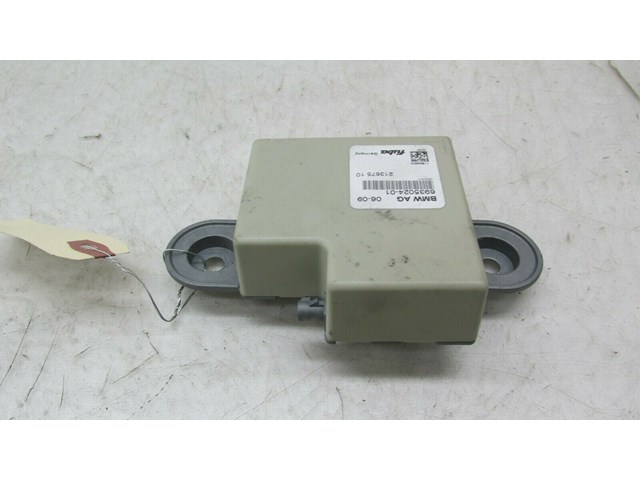  2007-2010 BMW X5 E70 OEM BACK-UP ANTENNA 6935024