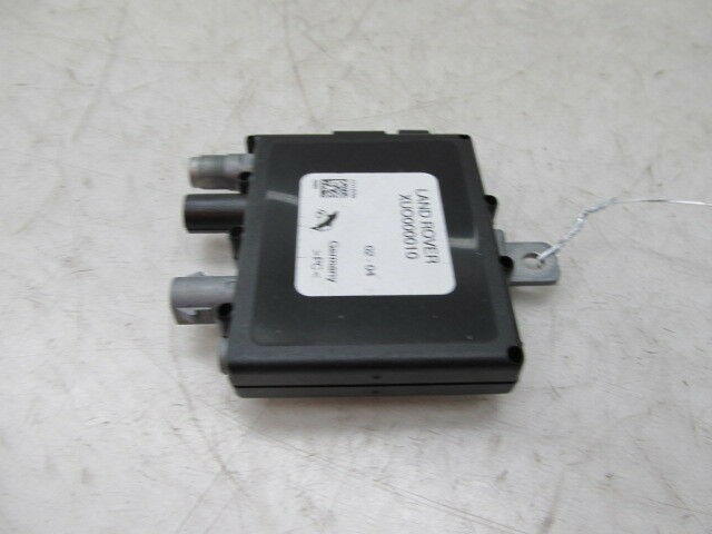 2003-2006 RANGE ROVER HSE OEM LEFT REAR ANTENNA AMPLIFIER 