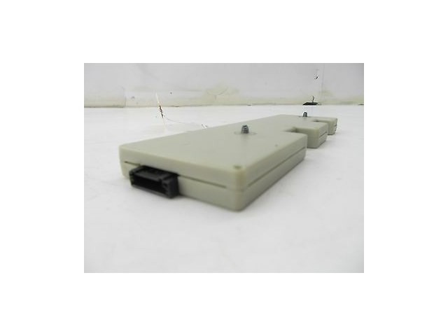 2006-2008 BMW 330i 335i 328i E90 OEM FM/AM DIVERSITY ANTENNA AMPLIFIER