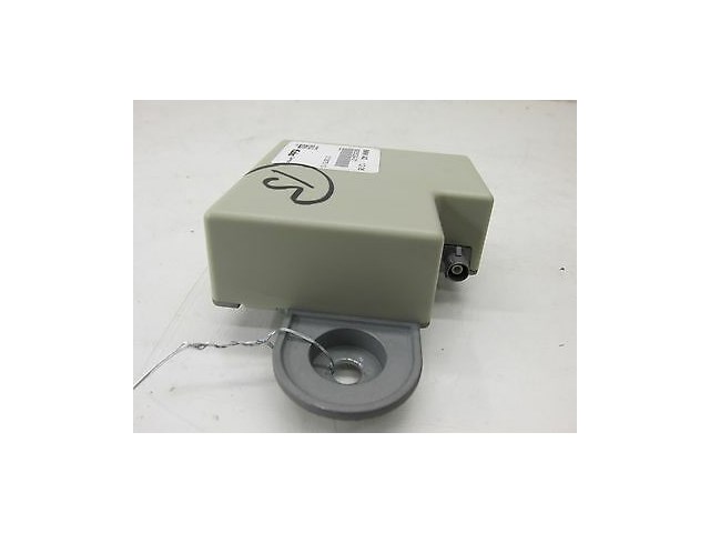 2006-2007 BMW 530I E60 OEM BACKUP ANTENNA MODULE AMP AMPLIFIER FUBA 6935024