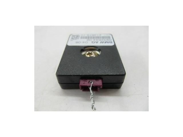 2006-2008 BMW 330i 335i 328i E90 OEM LEFT REAR ANTENNA DIVERSITY FILTER