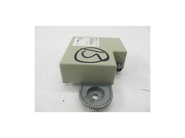 2004-2005 BMW 525i 530i E60 OEM REAR DECK BACK UP ANTENNA MODULE 6935024