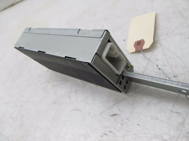  2002-2010 LEXUS SC430 Z40 OEM NAVIGATION ANTENNA RADIO MODULE AMPLIFIER CONTROL
