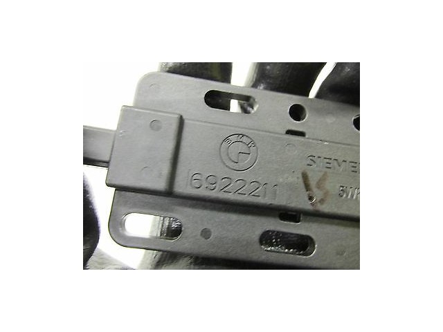 2006-2010 BMW M6 E63 OEM RIGHT REAR TRUNK ANTENNA CONVENIENCE ACCESS SENSOR UNIT