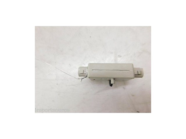 2006-2010 BMW X3 E83 OEM RIGHT REAR ANTENNA TRAP CIRCUIT FILTER 6990090