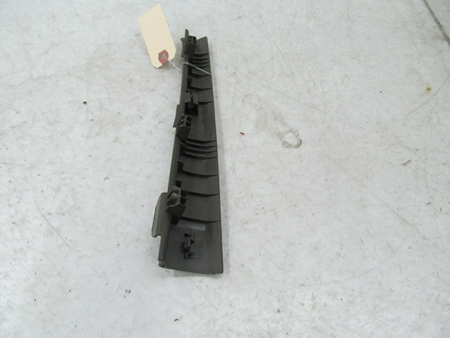 2009-2012 AUDI Q5 8R OEM LEFT FRONT LOWER DASH TRIM 8R0 868 203