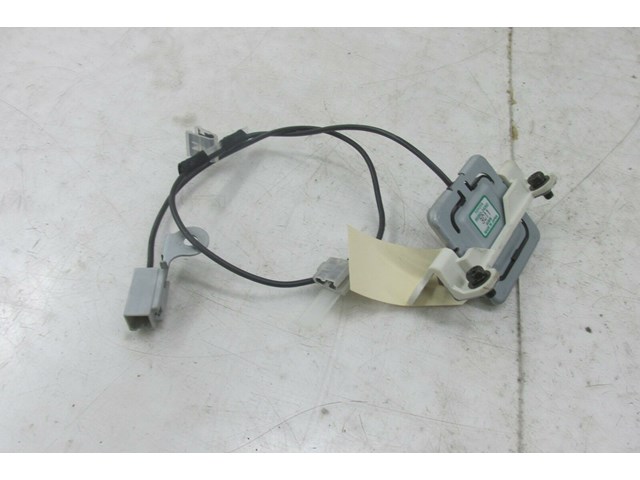  2002-2010 LEXUS SC430 Z40 OEM FRONT DASH NAVIGATION ANTENNA ASSEMBLY 