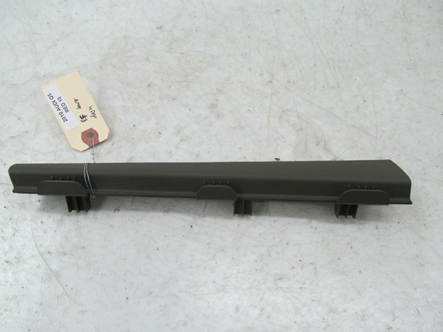 2009-2012 AUDI Q5 8R OEM RIGHT FRONT LOWER DASH TRIM 8R0 868 204