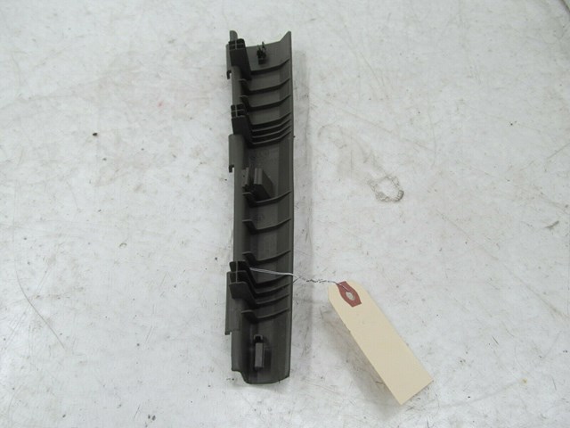 2009-2012 AUDI Q5 8R OEM RIGHT FRONT LOWER DASH TRIM 8R0 868 204