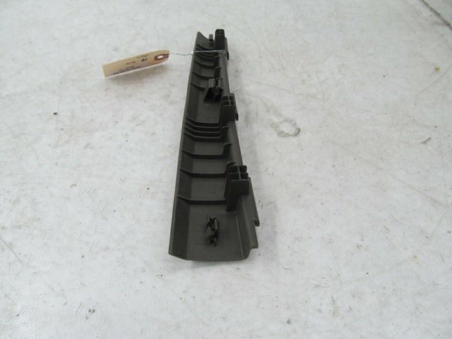 2009-2012 AUDI Q5 8R OEM RIGHT FRONT LOWER DASH TRIM 8R0 868 204
