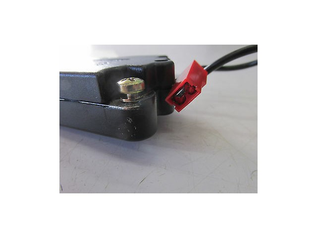 2003-2006 MERCEDES BENZ S500 W220 OEM ANTENNA NOISE FILTER 220 820 14 89