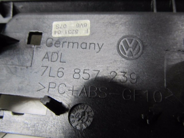 2004-2007 VOLKSWAGEN TOUAREG OEM LEFT SIDE DASH TRIM BEZEL COVER 7L6857239