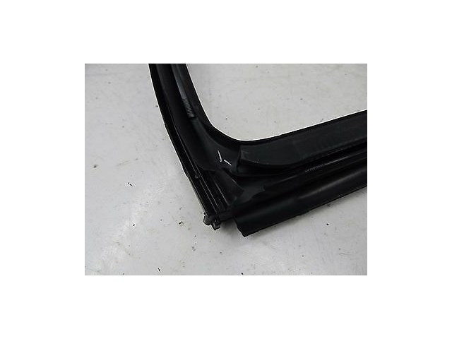 2009-2016 VOLKSWAGEN CC OEM RIGHT REAR PASSENGER DOOR WEATHERSTRIP RUBBER SEAL