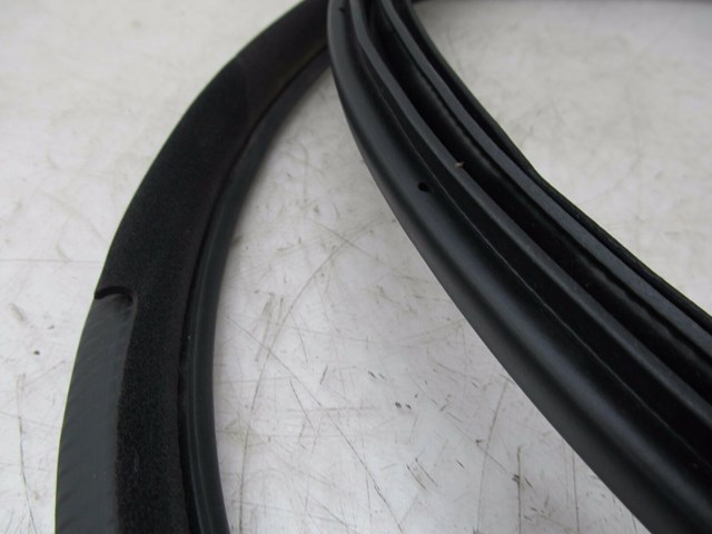 2014-2016 INFINITI Q50 OEM LEFT REAR DOOR WEATHERSTRIP RUBBER SEAL