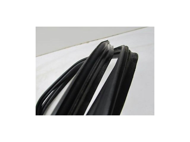 2012-2014 MERCEDES C250 W204 OEM REAR TRUNK LID WEATHERSTRIP RUBBER SEAL